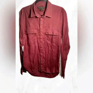 Marc by Marc Jacobs shrunken fit lightweight long sleeve button down shirt M